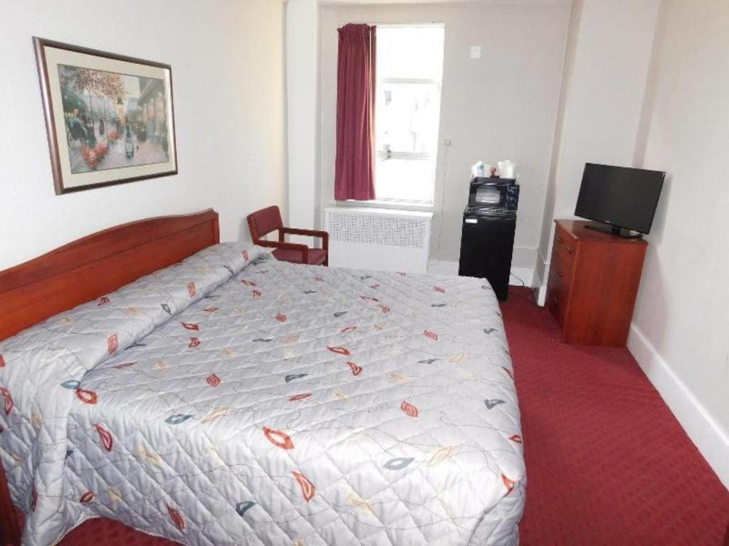 Harrington 3* Washington
