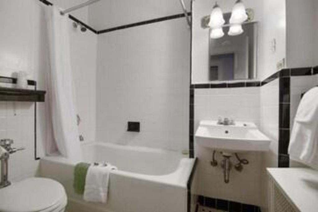Hotel Harrington 3*